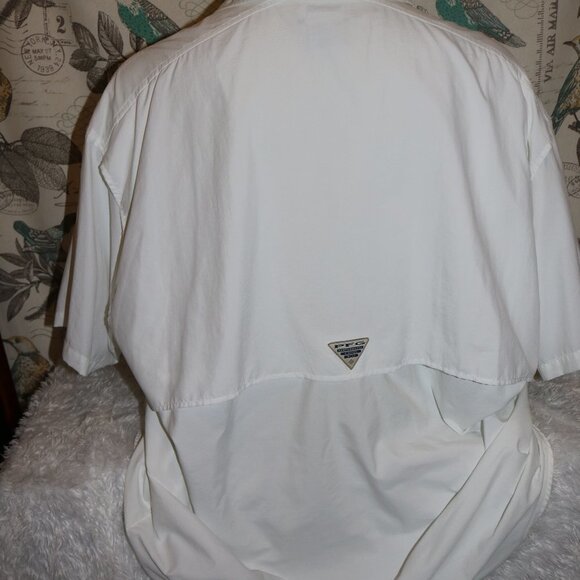 💥HP💥 Mens Columbia white outdoor shirt XXL crisp and clean - Picture 3 of 8